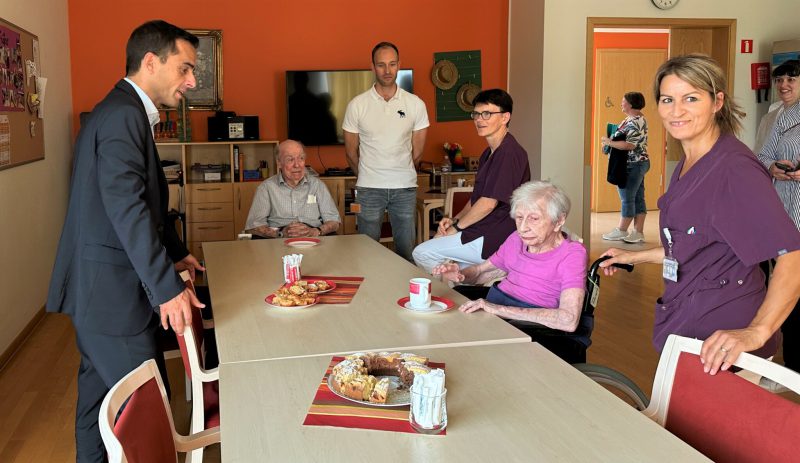 Image actualité Accueil chaleureux pour le nouveau ministre de la Famille
