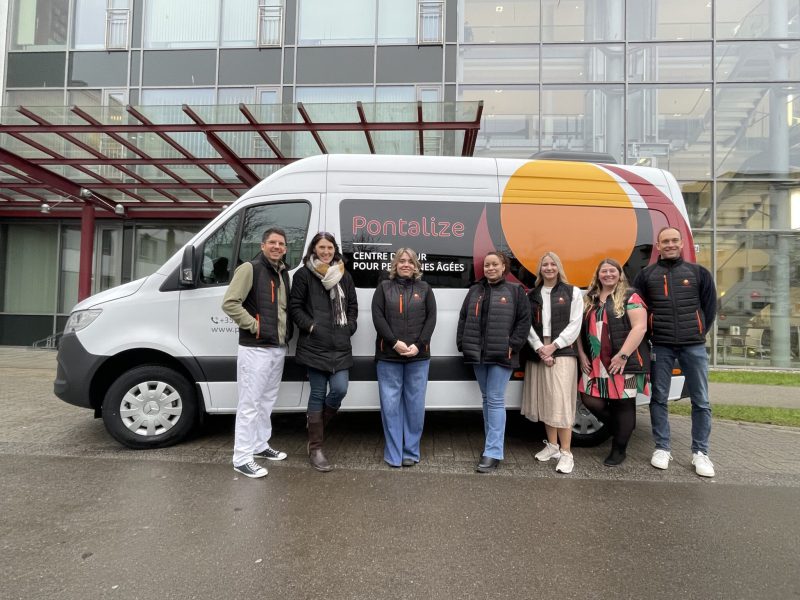 Image actualité Joie au Pontalize : Un nouveau minibus grâce à des dons généreux
